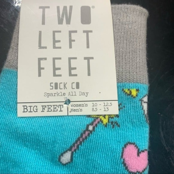 TWO LEFT FEET.  Unisex Women's 10-12.5 Men's 8.5-13 Unicorn Print Socks NWT - Picture 1 of 6